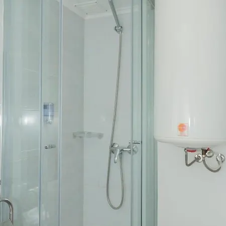 Apartment Indigo Moon's Secret Sanctuary In Alfama Lisbon