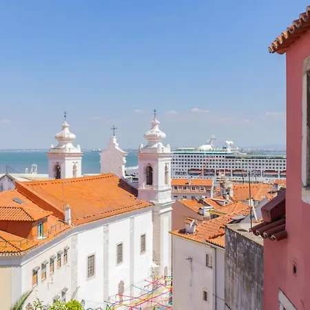 Indigo Moon's Secret Sanctuary In Alfama Apartment *